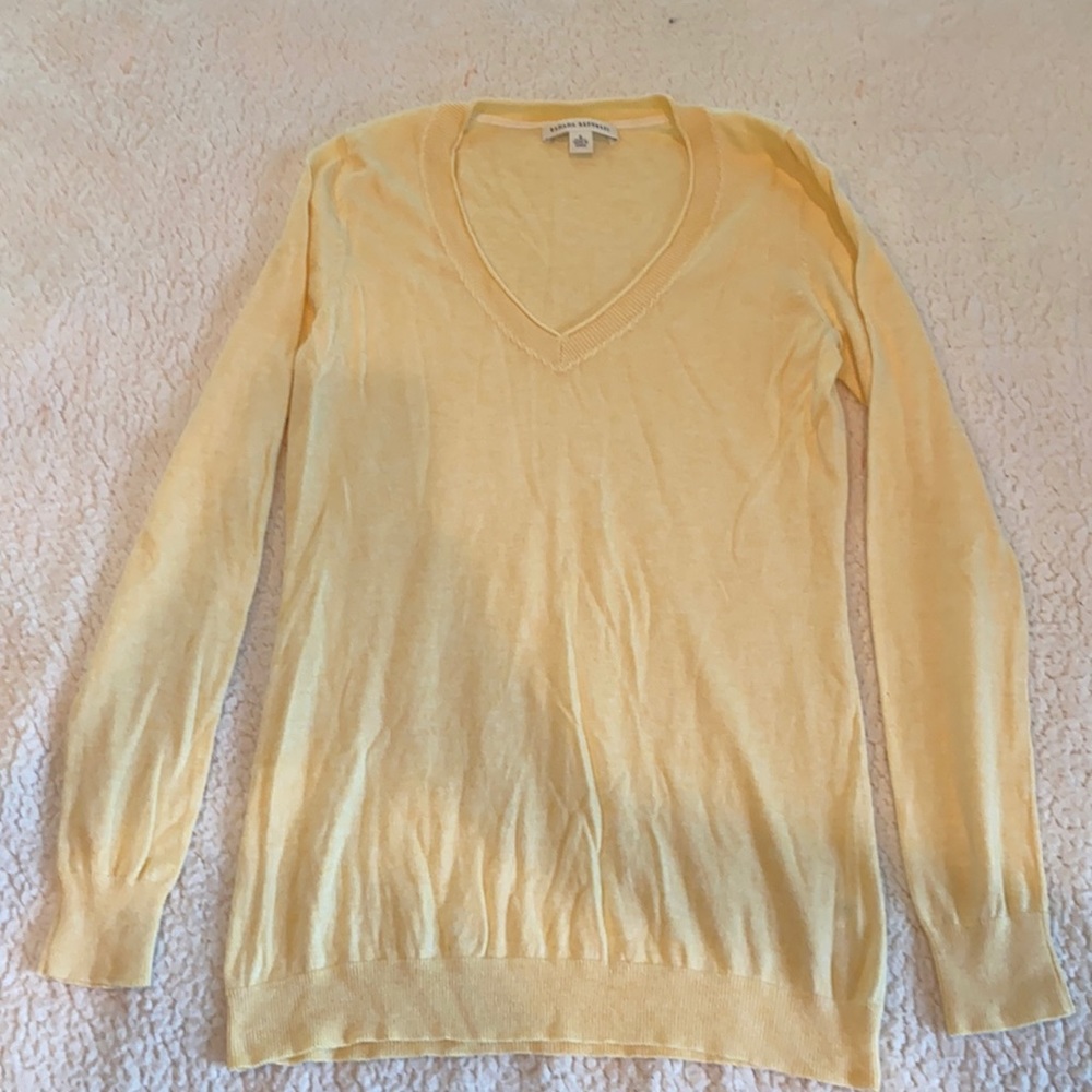 Banana Republic Yellow Size Small V neck Sweater